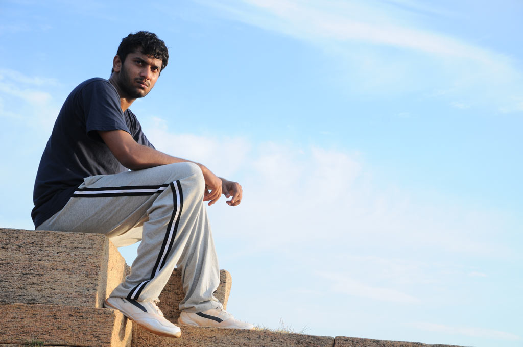 Mouna Guru Movie hd photo