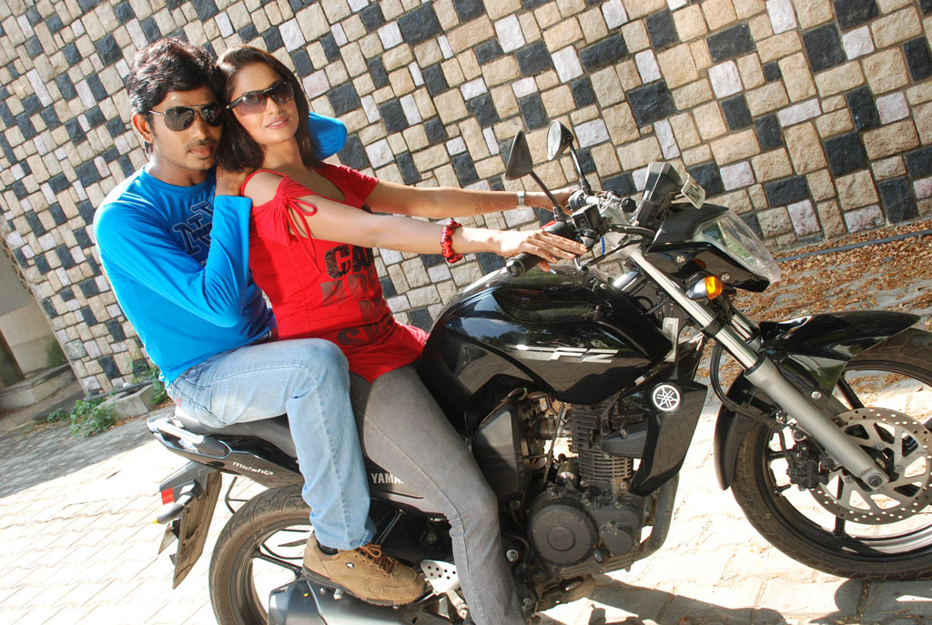 Oththakuthirai Movie hd photo