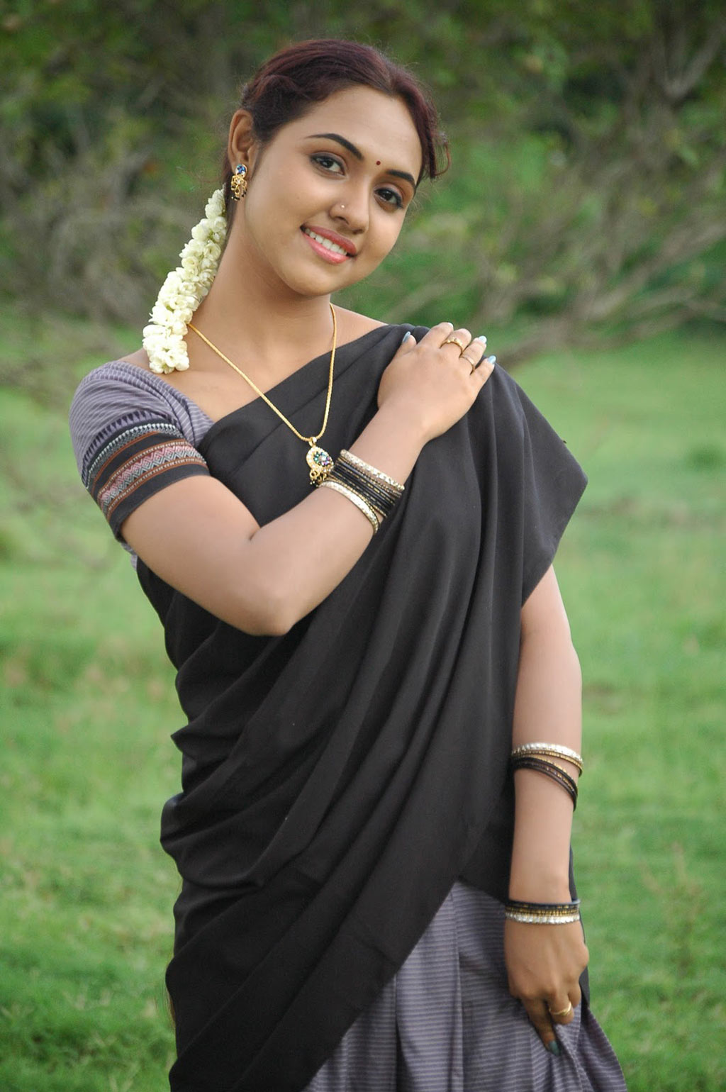 Oorachi Ondriyam Movie hd photo
