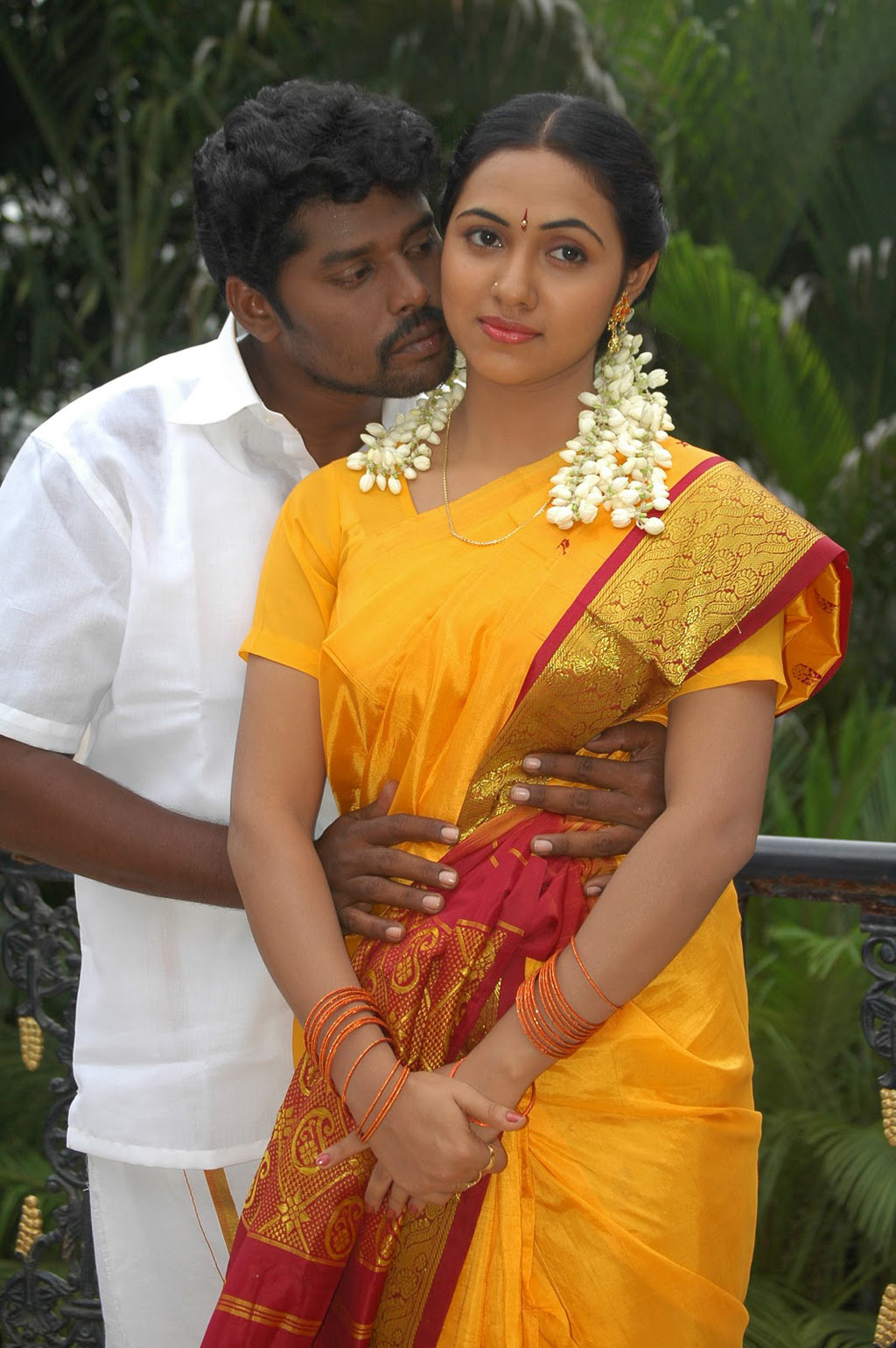Oorachi Ondriyam Movie hd photo
