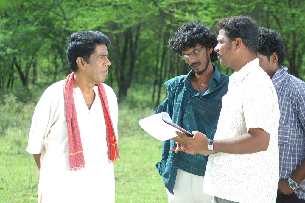 Oorachi Ondriyam Movie hd photo