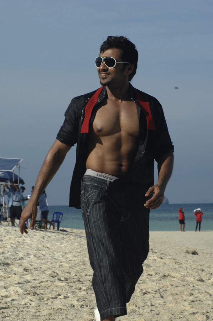 7am Arivu Movie hd photo