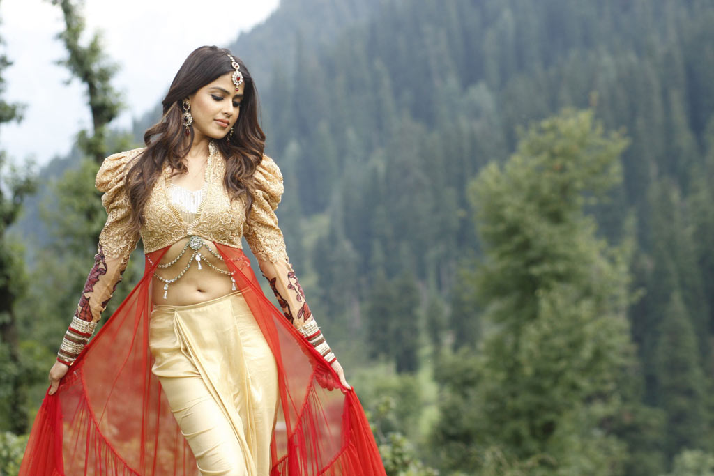 Velayutham Movie hd photo