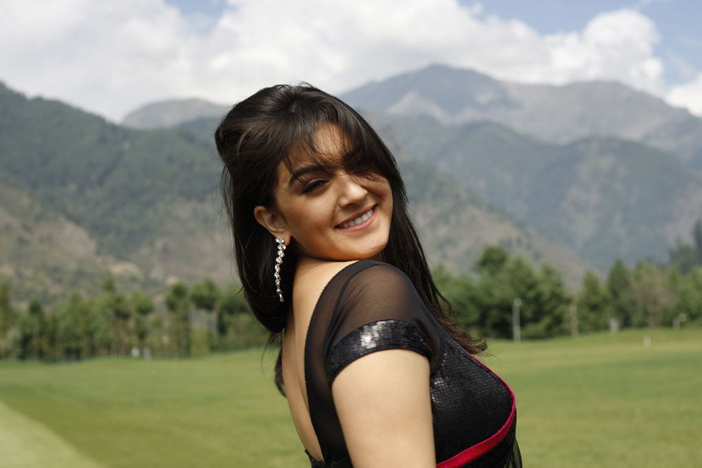 Velayutham Movie hd photo