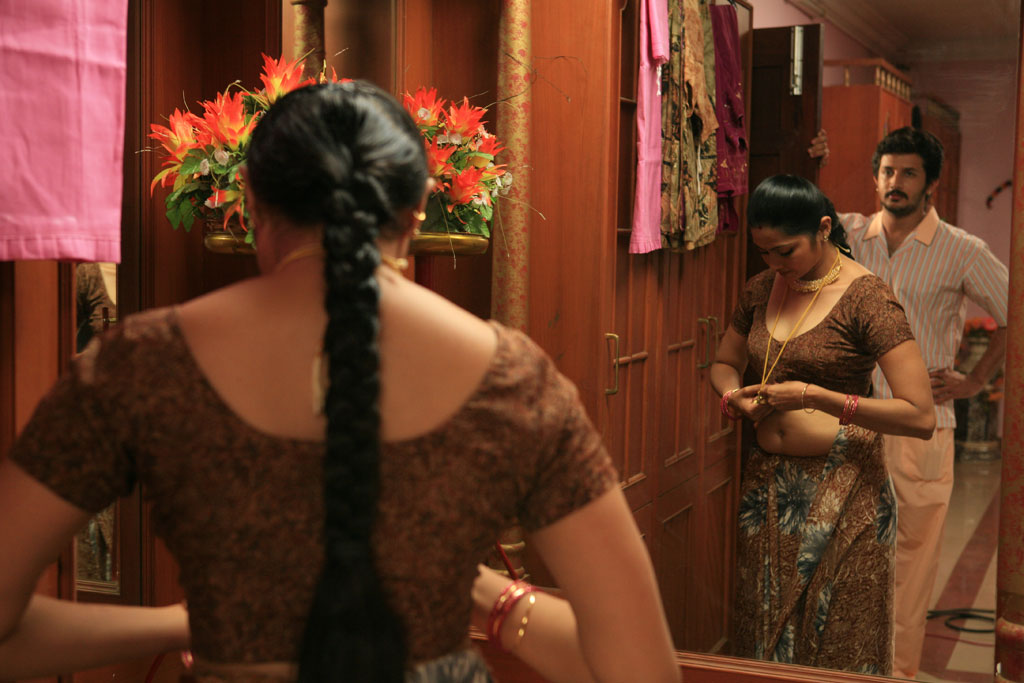 Thalapulla Movie hd photo