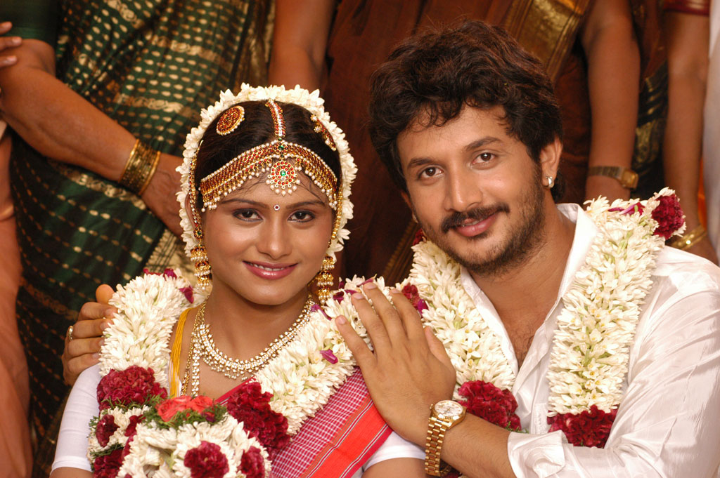Thalapulla Movie hd photo