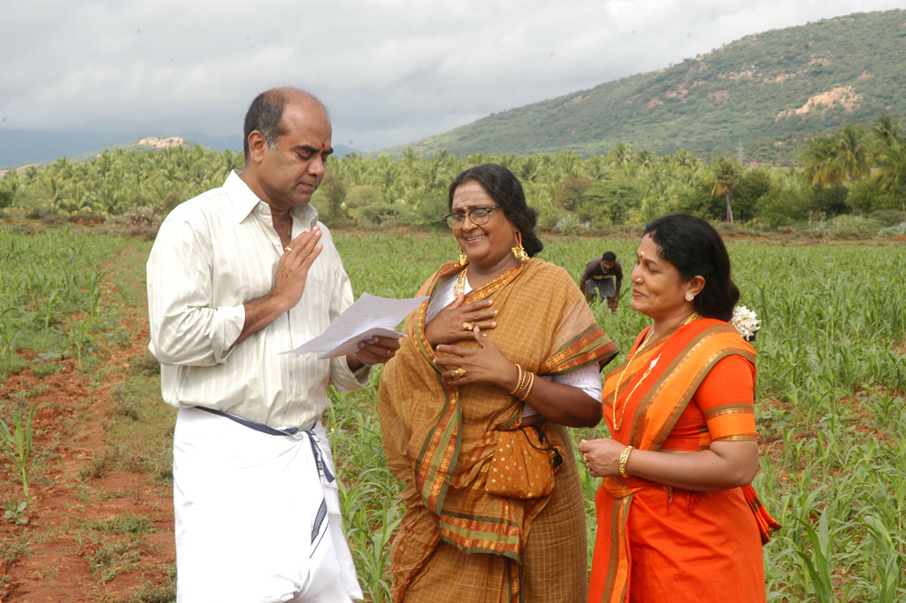 Thalapulla Movie hd photo