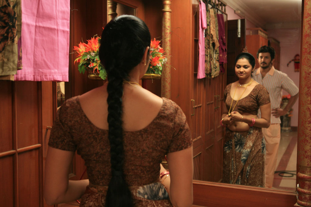Thalapulla Movie hd photo