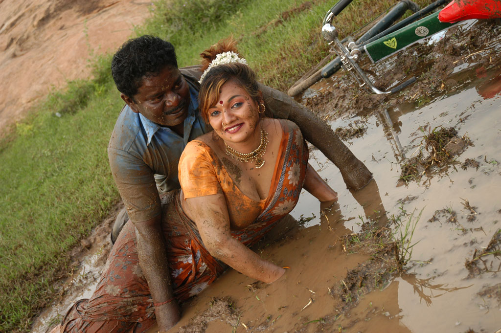 Thalapulla Movie hd photo