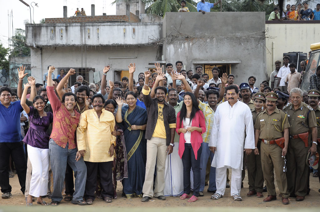 Kasethan Kadavulada Movie hd photo