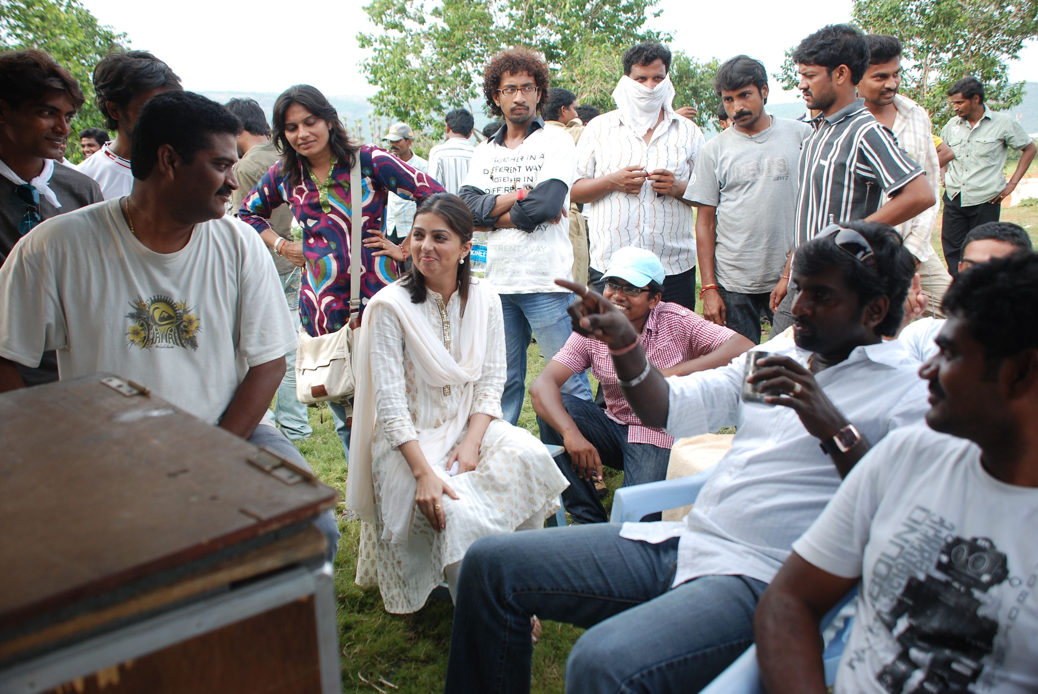 Thulli Ezhunthathu Kadhal Movie hd photo