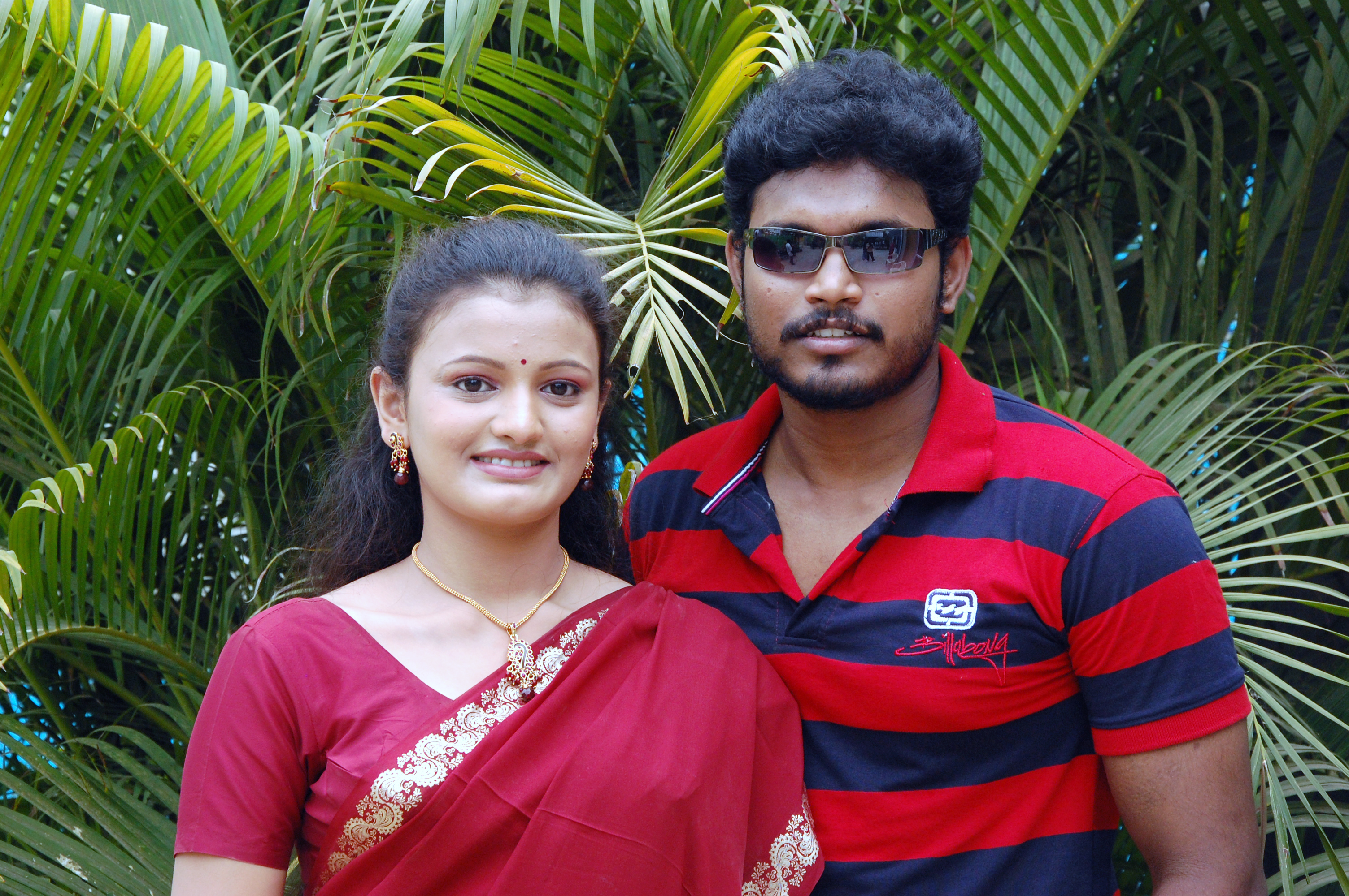 Unathu Vizhiyi Movie hd photo