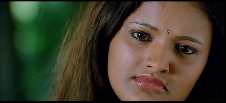 Unathu Vizhiyi Movie hd photo