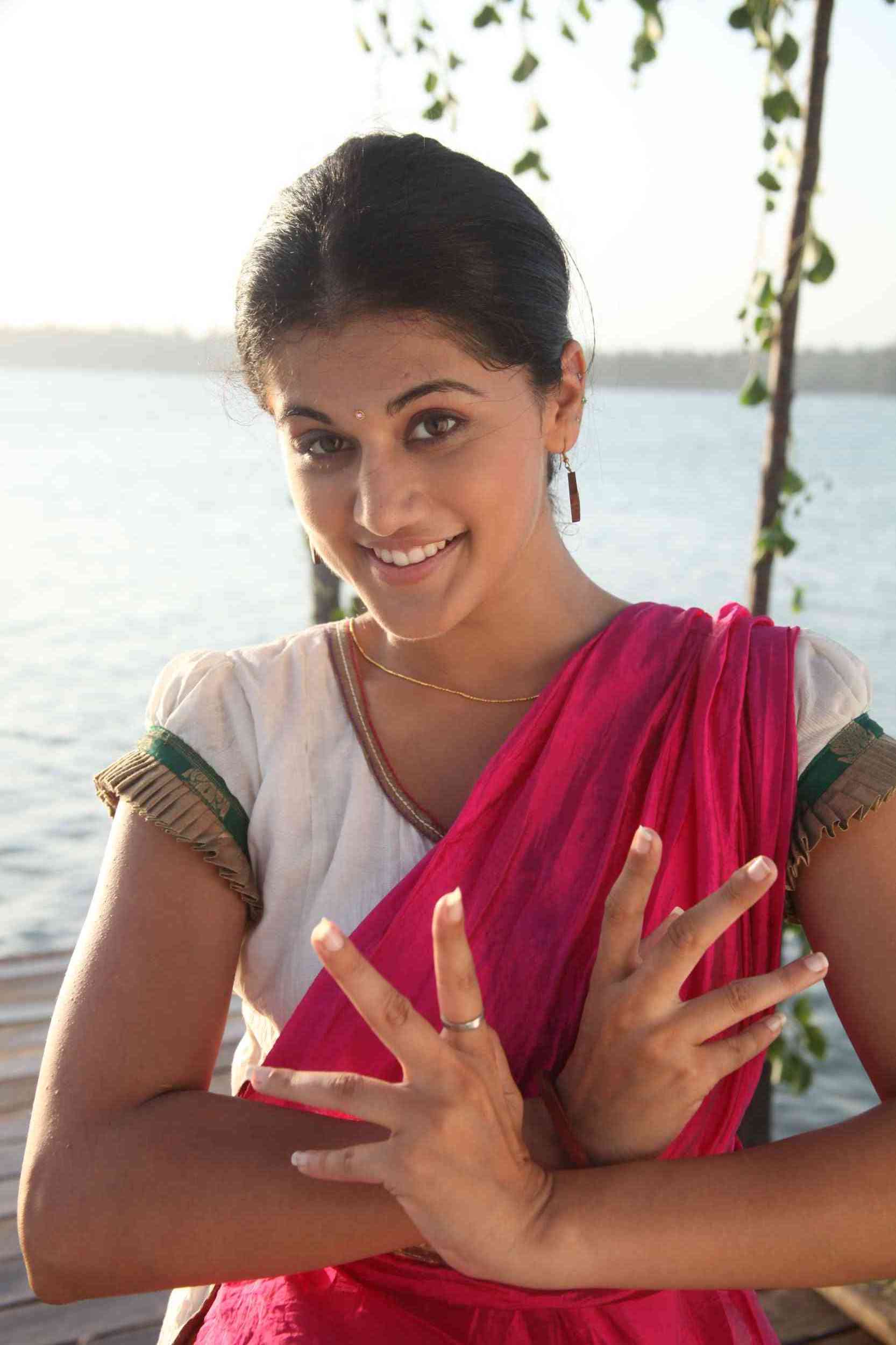 Vandhaan Vendraan Movie hd photo