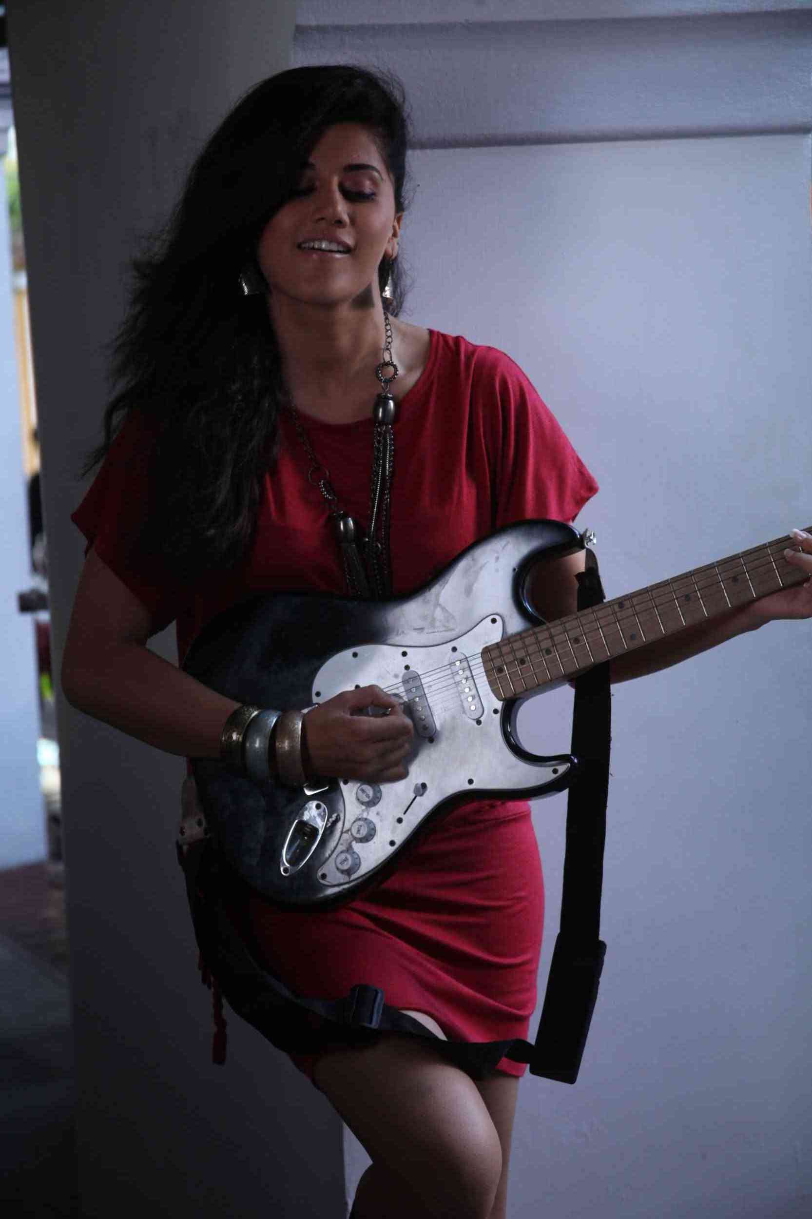 Vandhaan Vendraan Movie hd photo