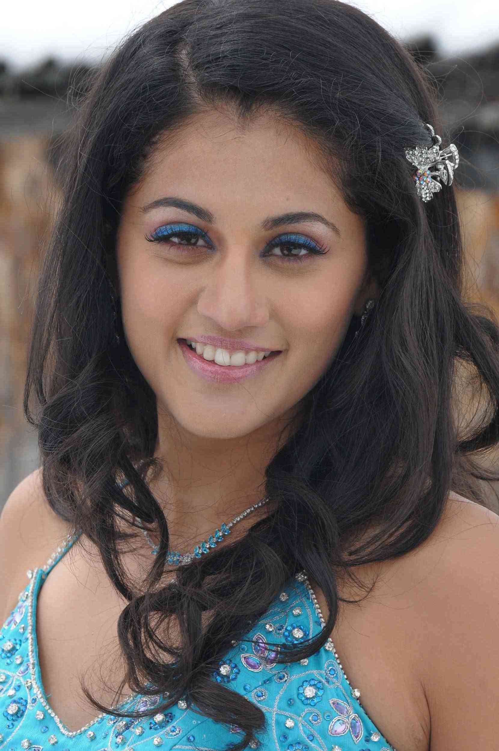 Vandhaan Vendraan Movie hd photo