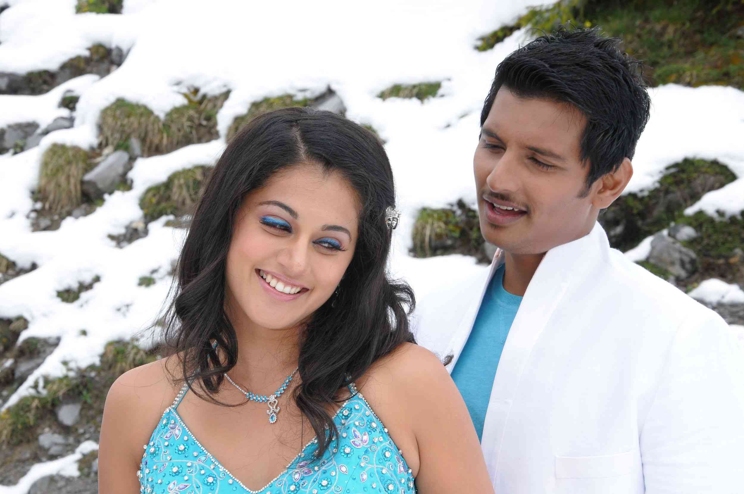 Vandhaan Vendraan Movie hd photo