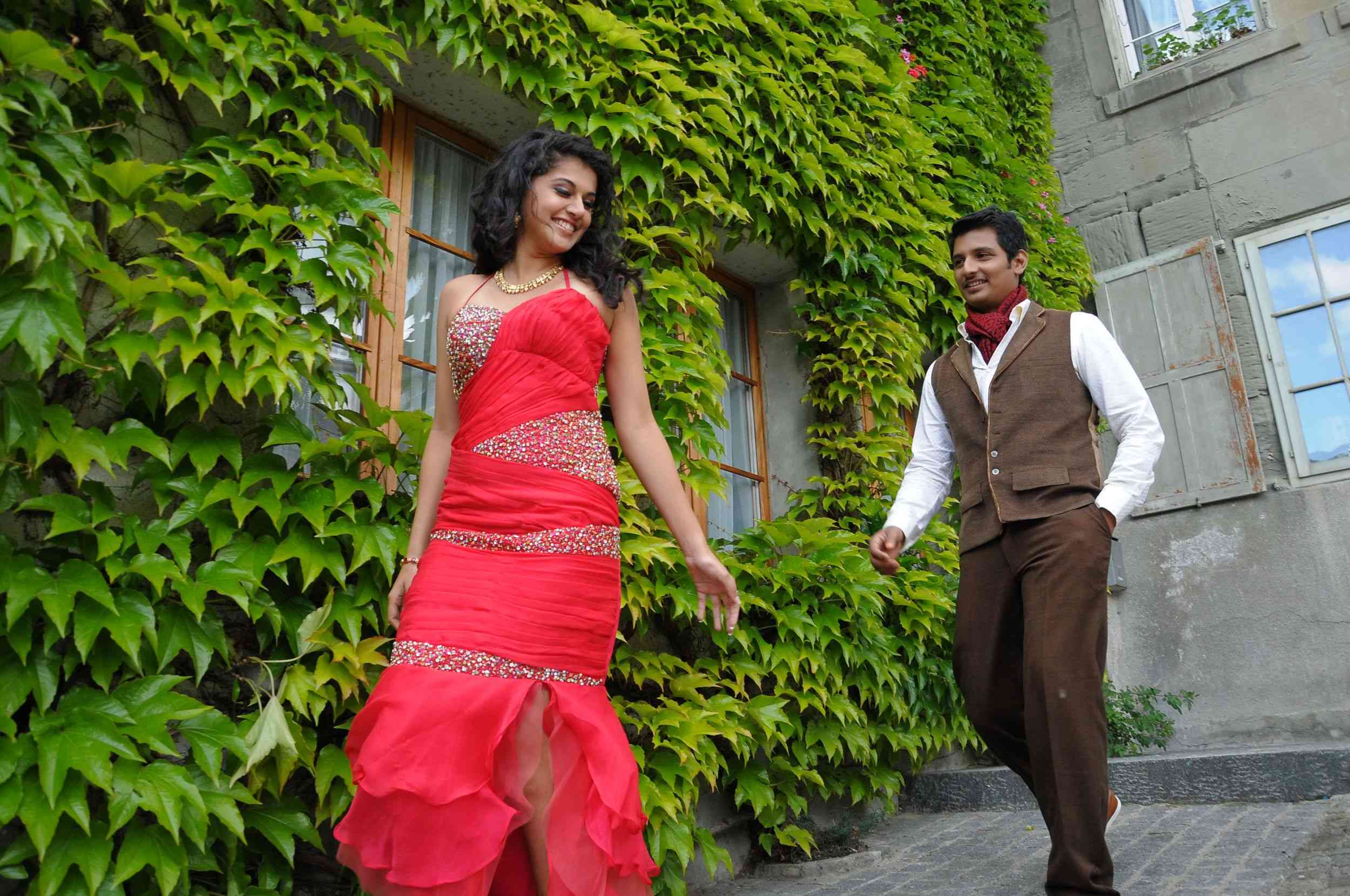 Vandhaan Vendraan Movie hd photo