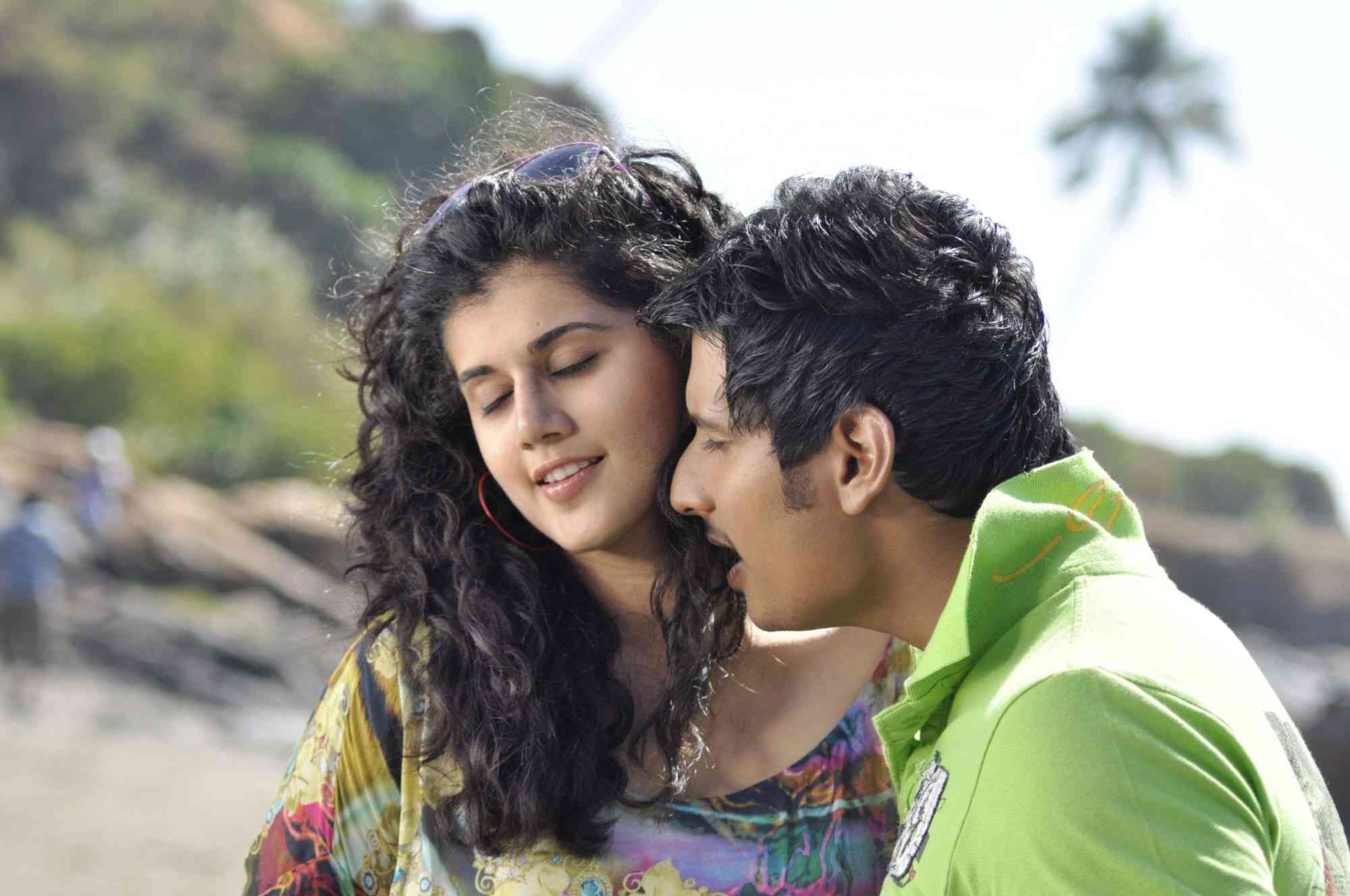 Vandhaan Vendraan Movie hd photo