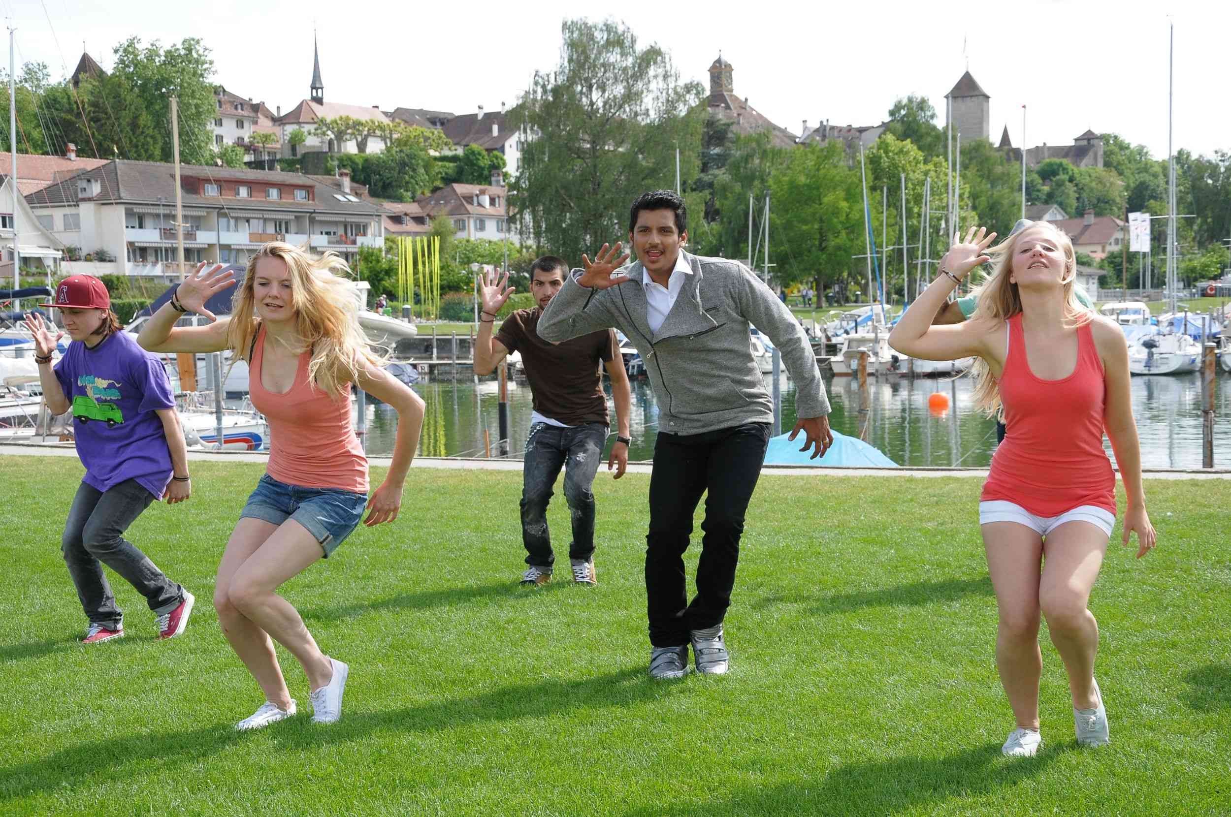 Vandhaan Vendraan Movie hd photo