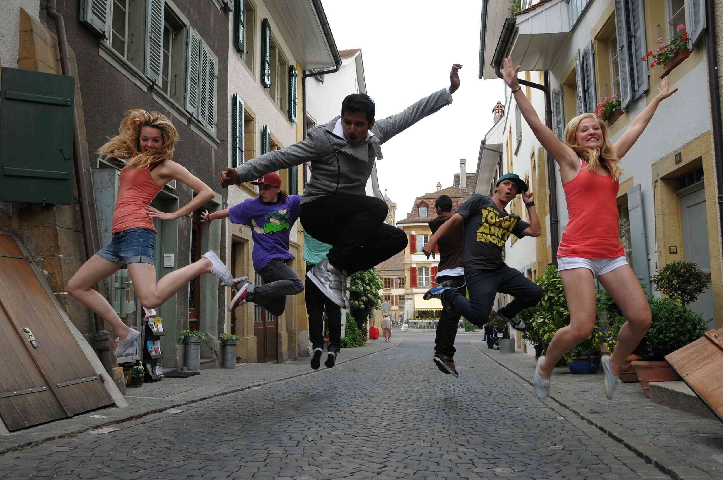 Vandhaan Vendraan Movie hd photo