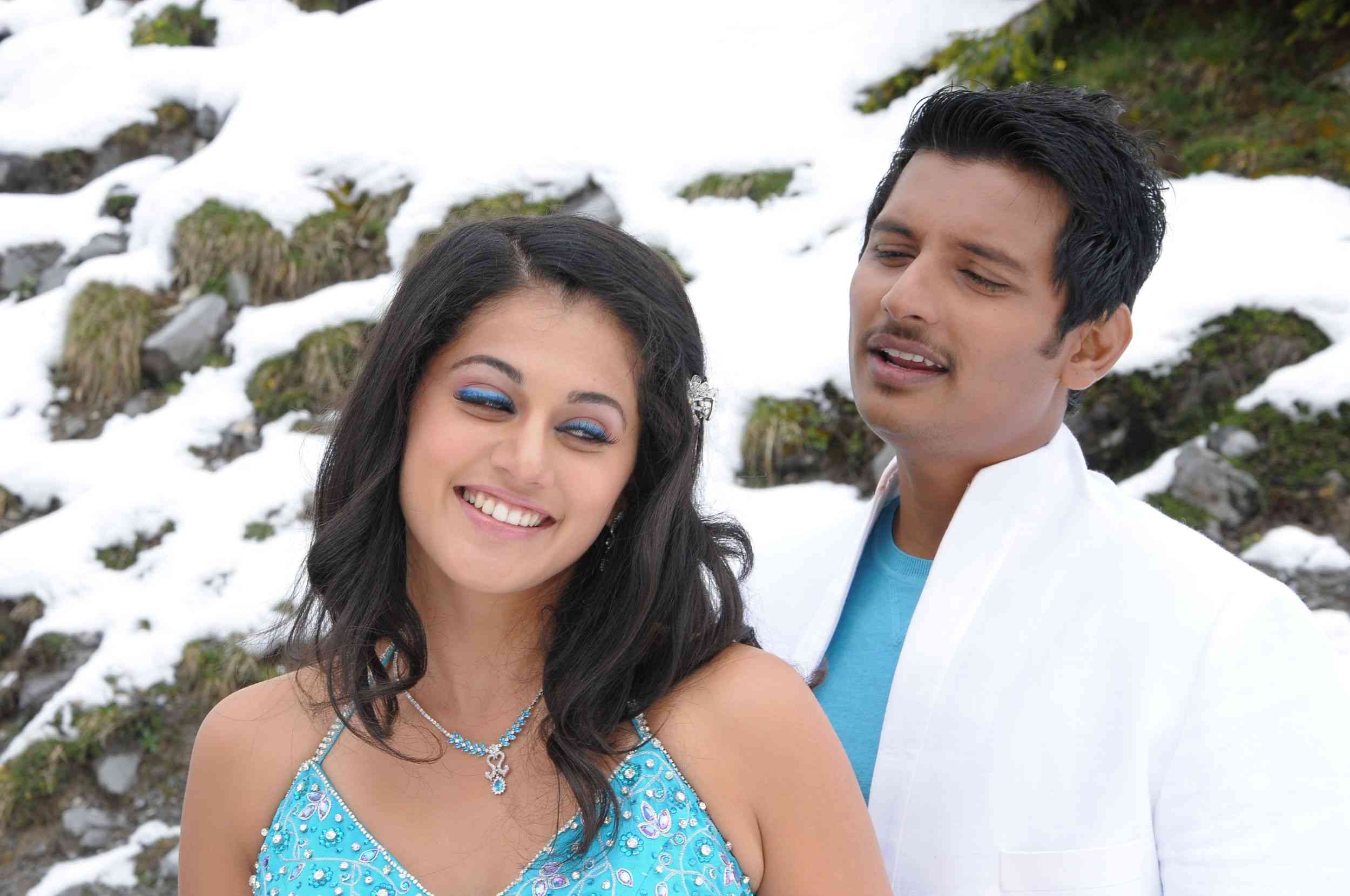 Vandhaan Vendraan Movie hd photo