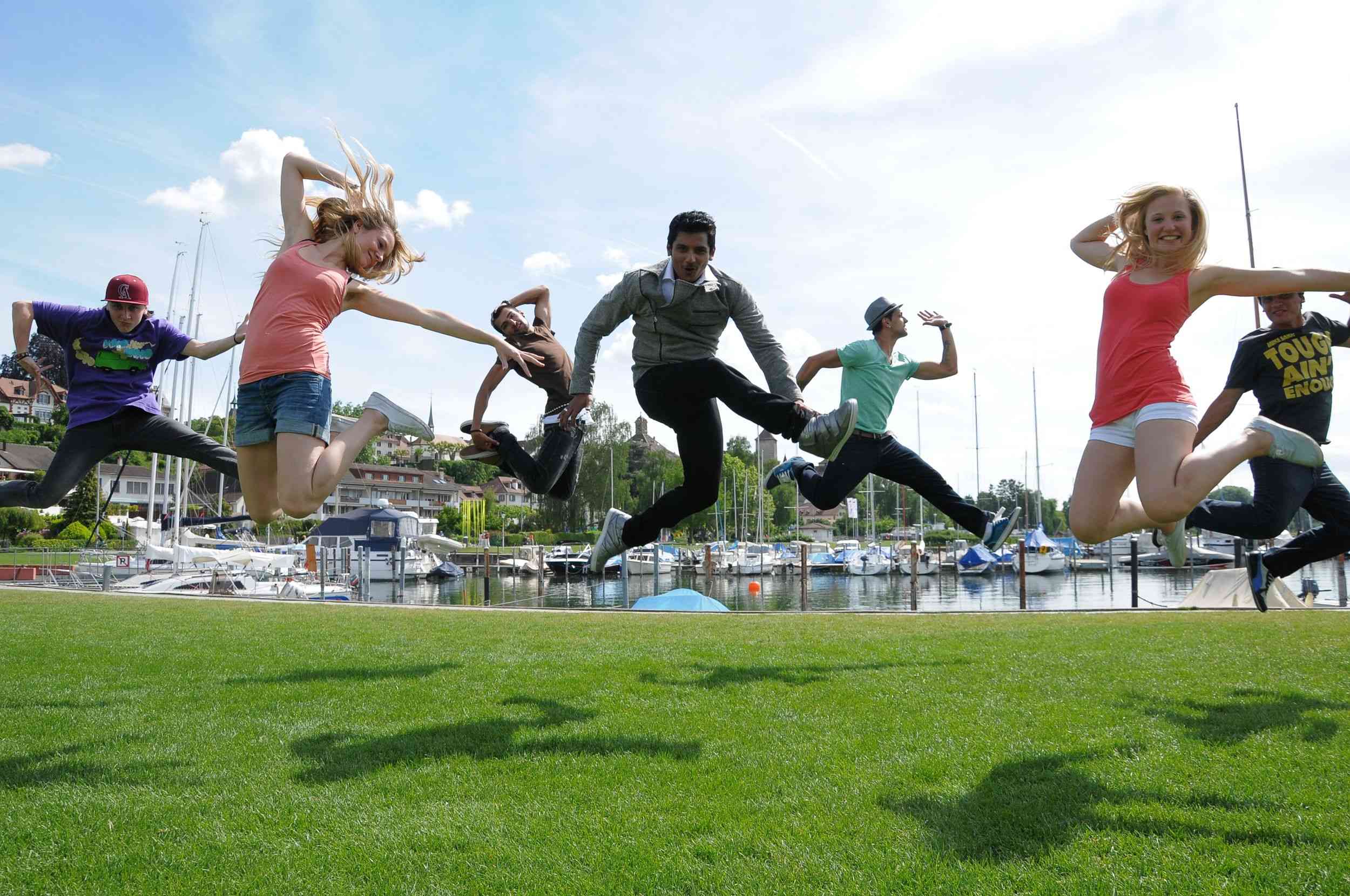 Vandhaan Vendraan Movie hd photo
