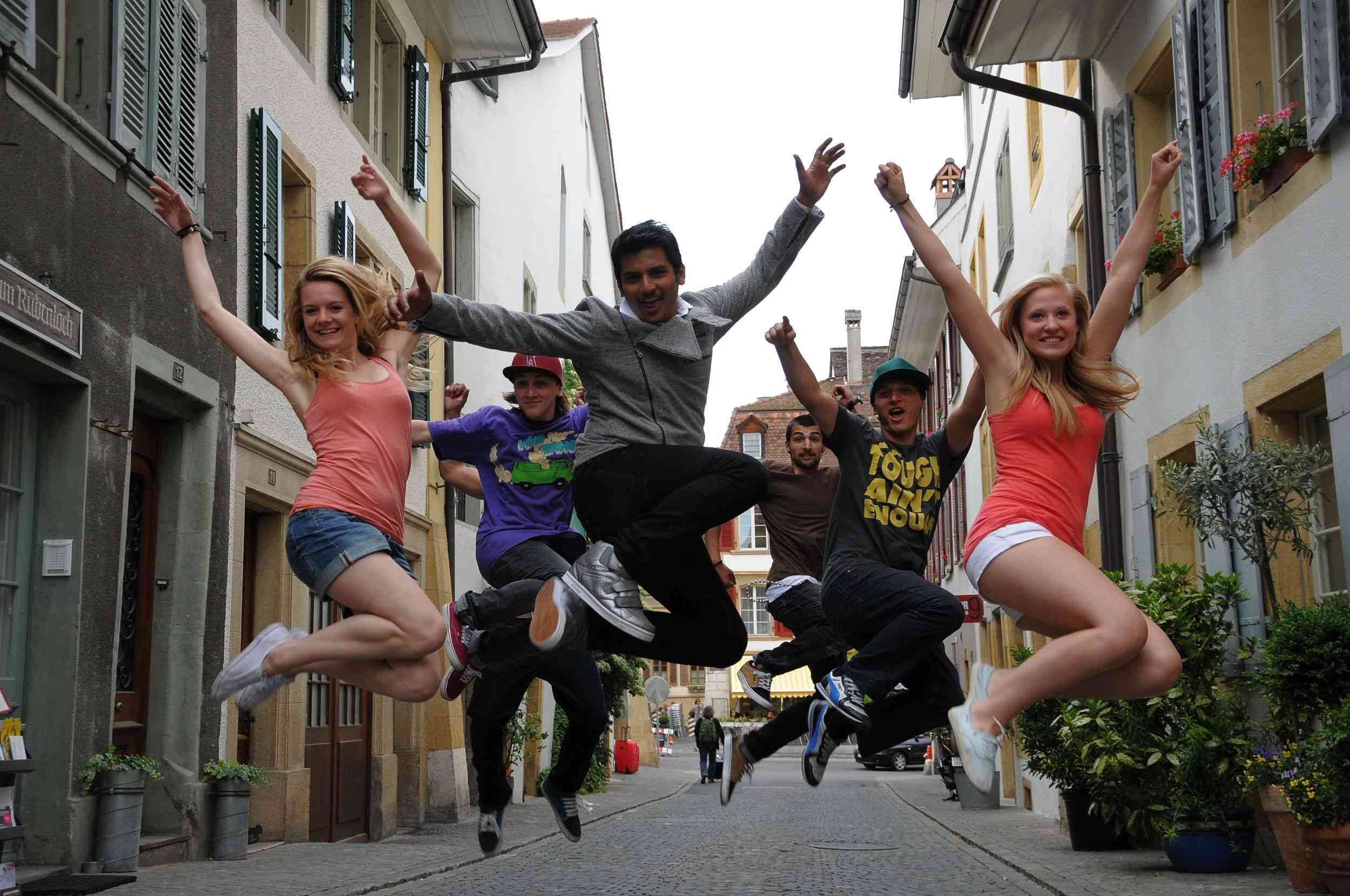 Vandhaan Vendraan Movie hd photo