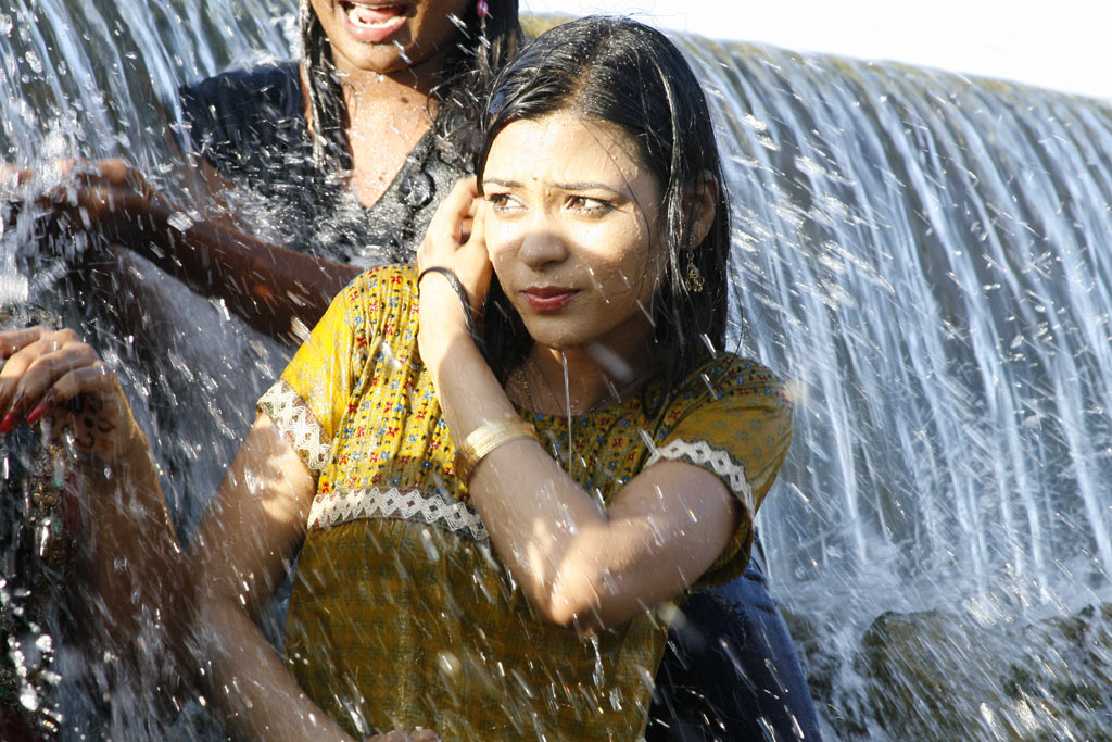 Parithi Movie hd photo