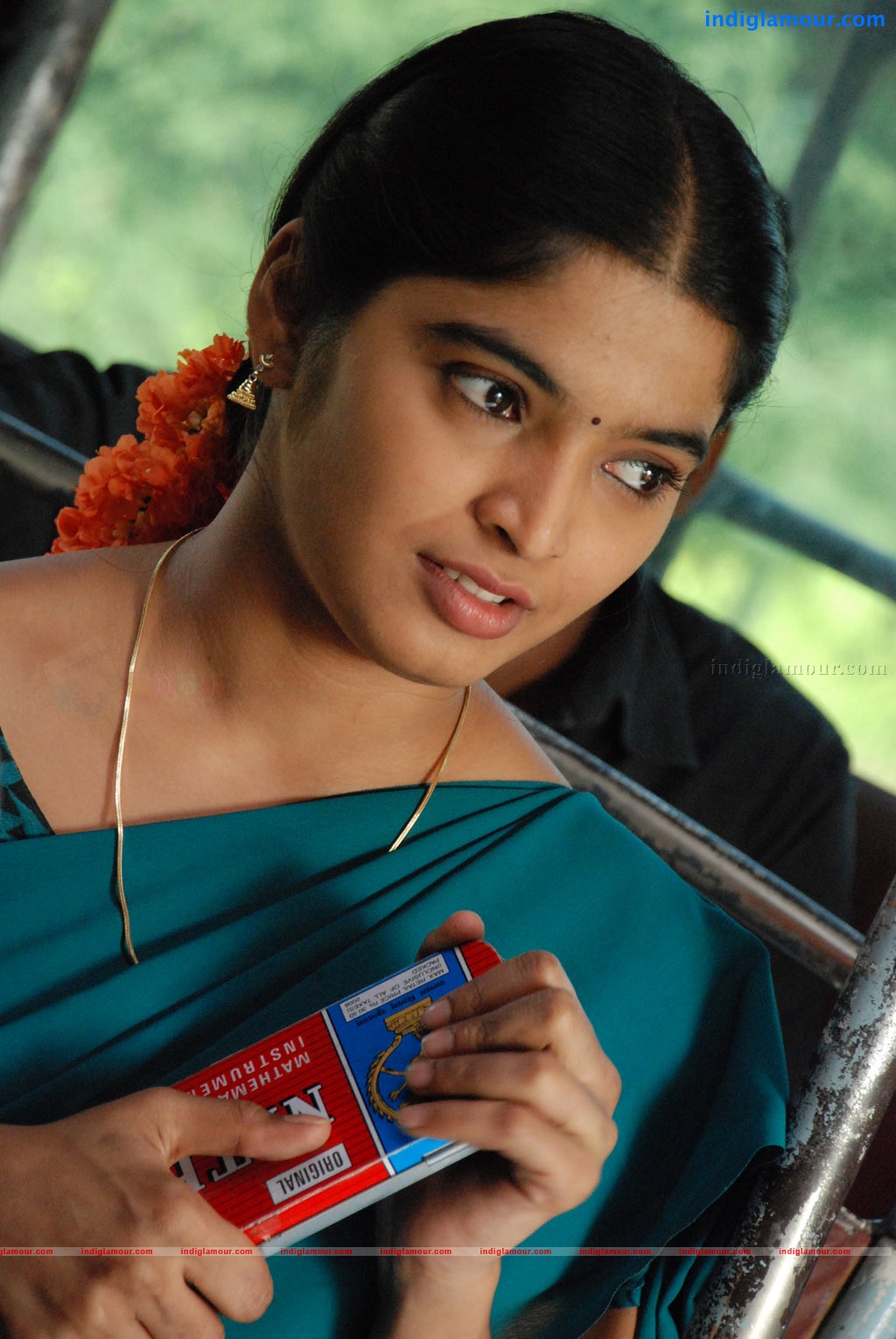 Kollaikaran Movie hd photo