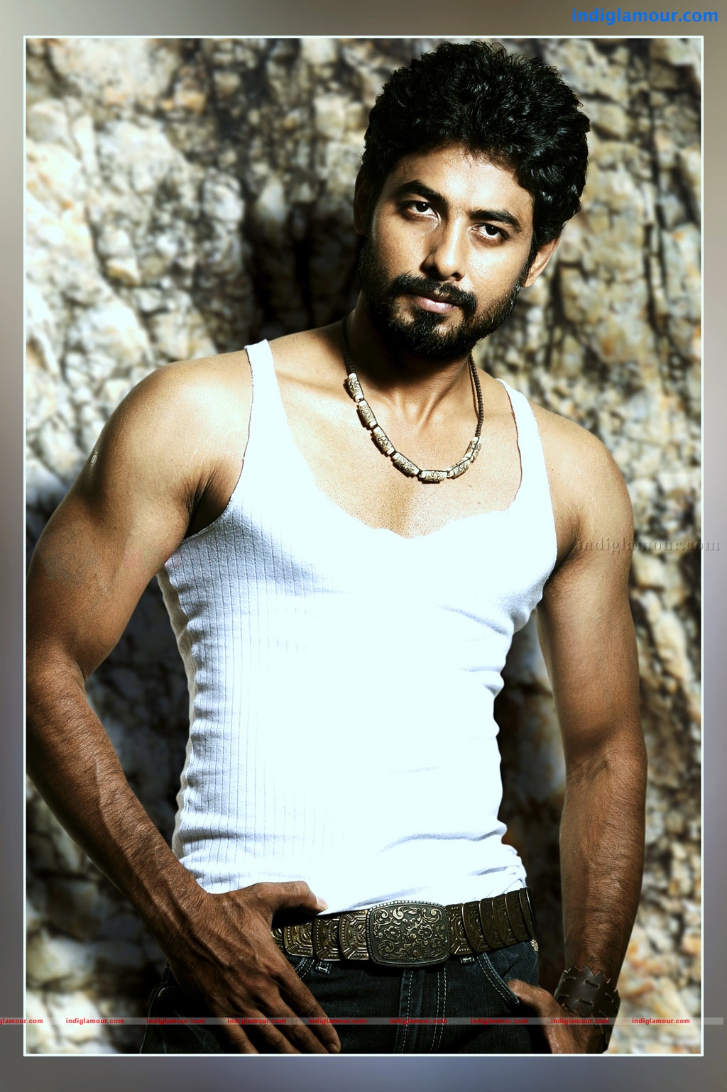 Malaipozhudhin Mayakathile Movie hd photo