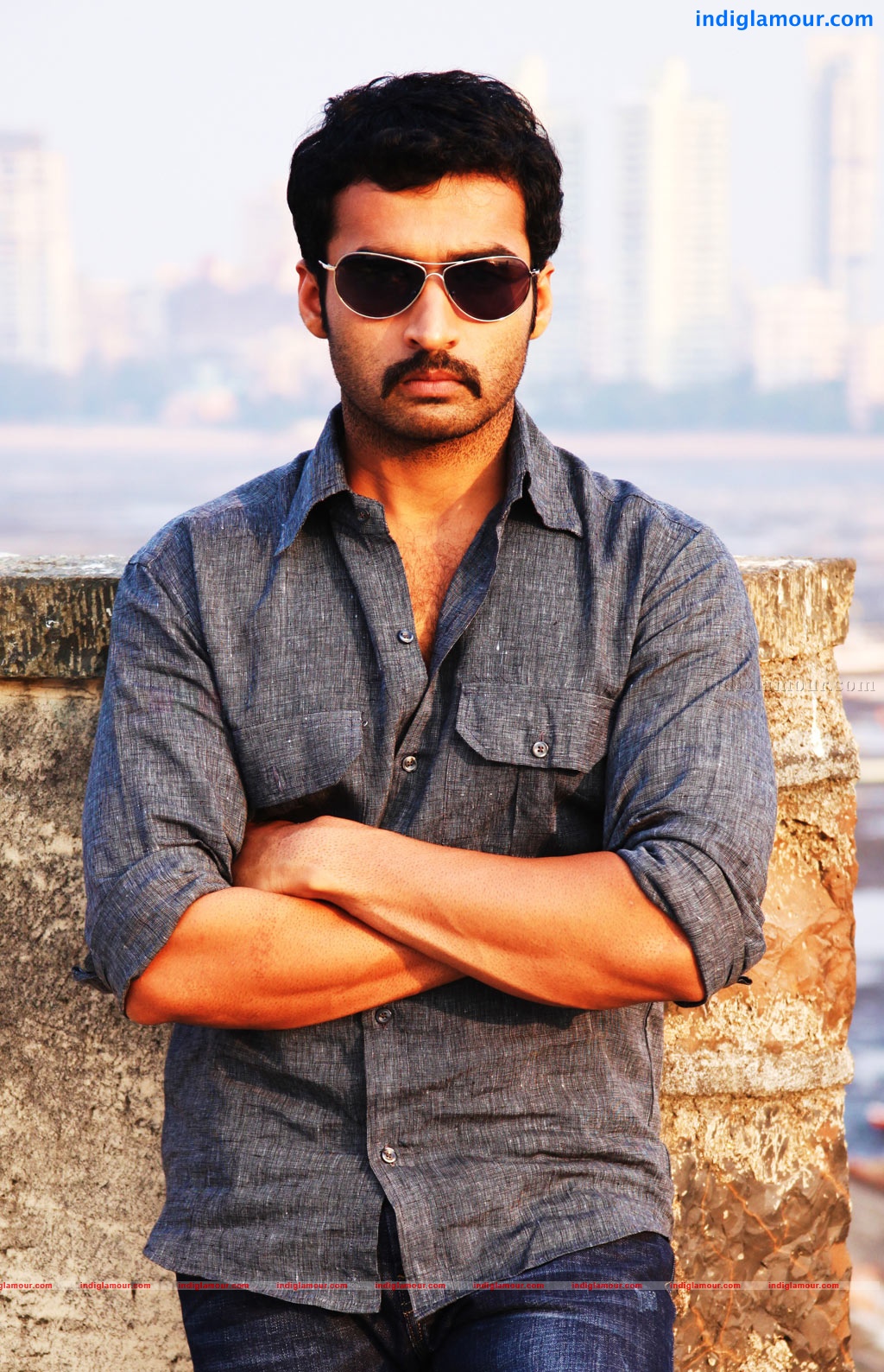 Vellore Mavattam Movie hd photo