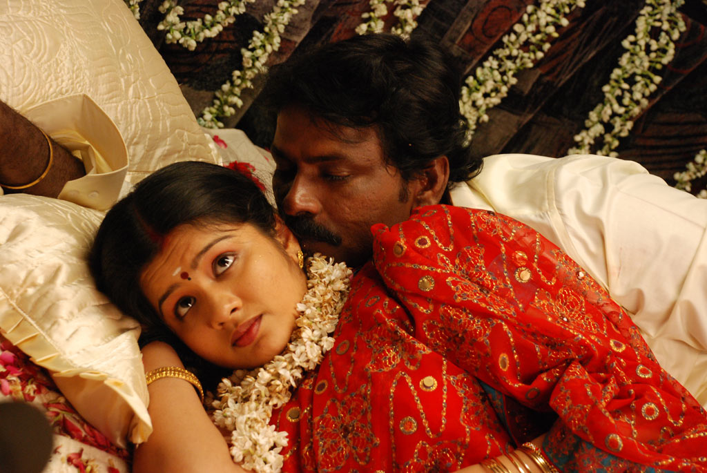 Paavi Movie hd photo