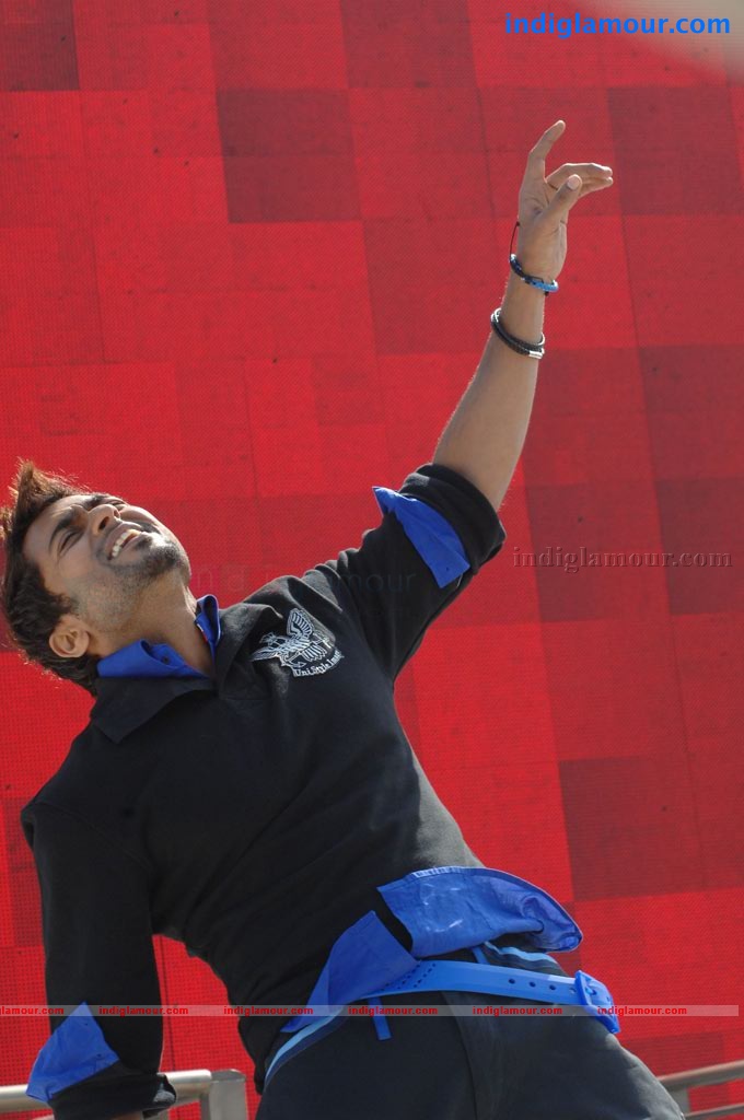 7am Arivu Movie hd photo