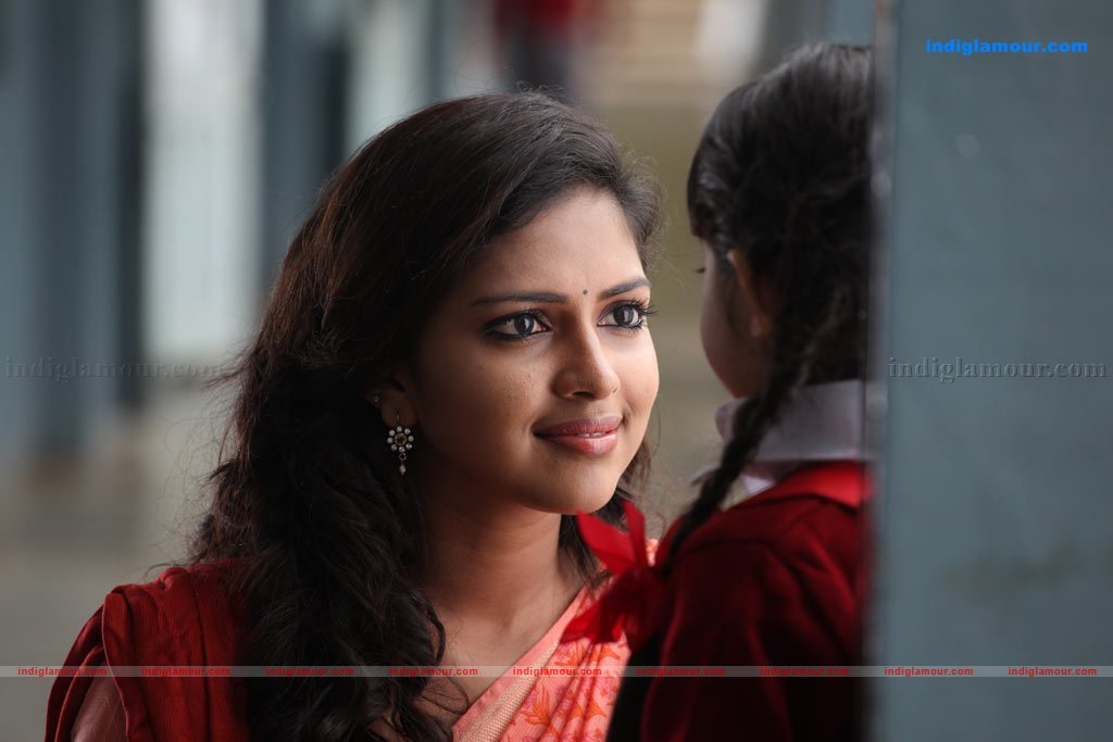 Deiva Thirumagan Movie hd photo