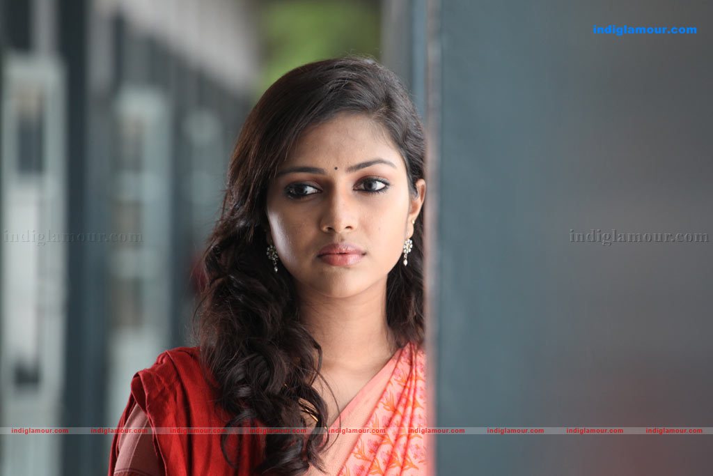 Deiva Thirumagan Movie hd photo