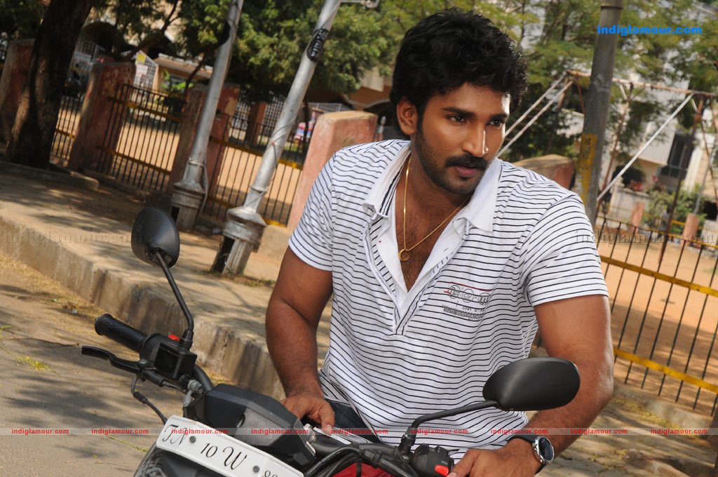 Aadu Puli Movie hd photo
