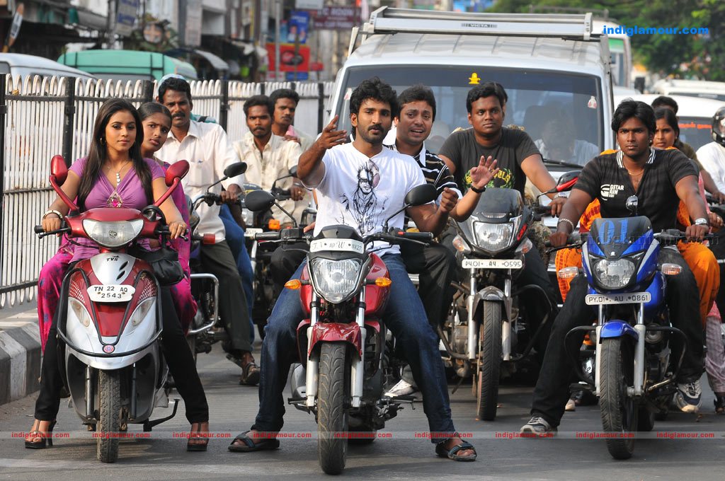 Aadu Puli Movie hd photo