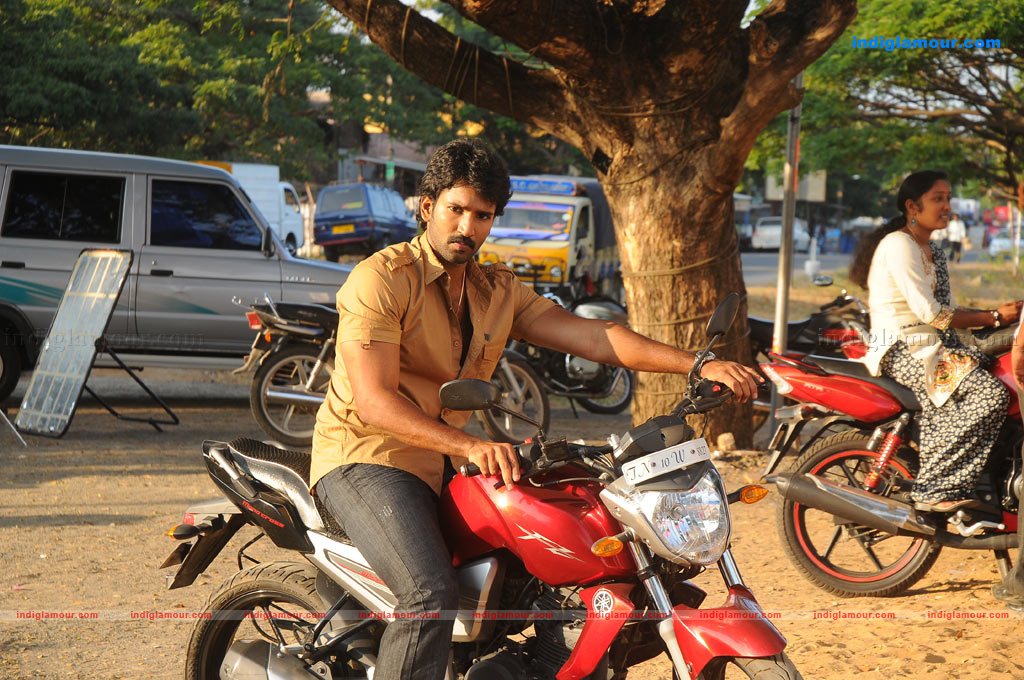 Aadu Puli Movie hd photo