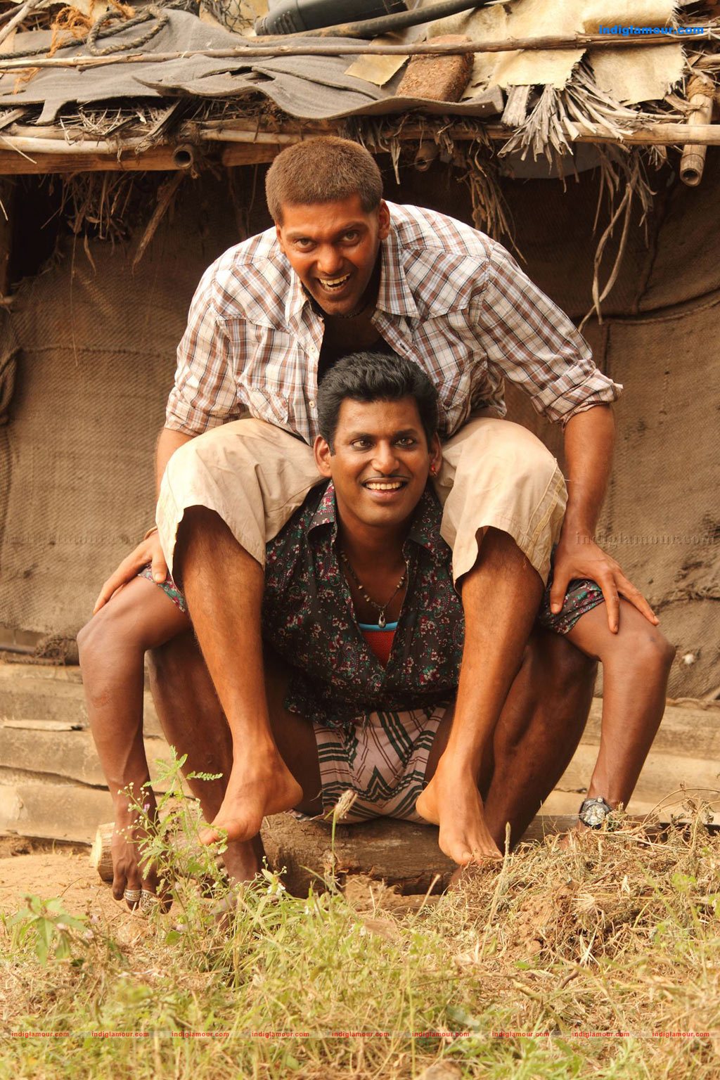 Avan Ivan Movie hd photo