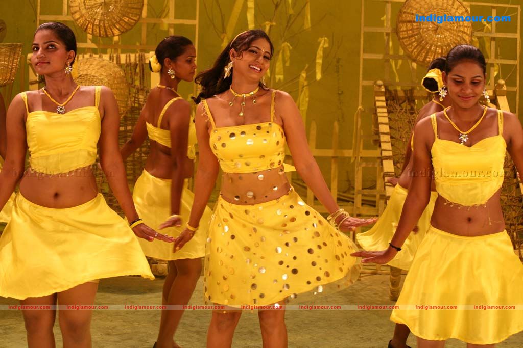 Madhuvum Mythiliyum Movie hd photo