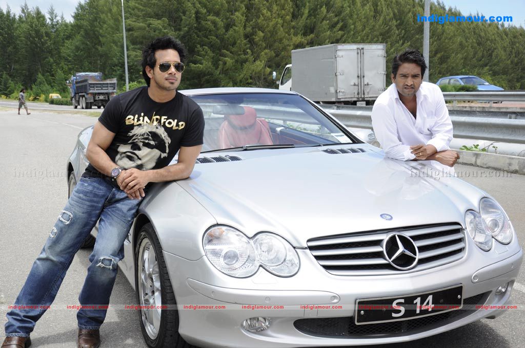 Yuvan Yuvathi Movie hd photo