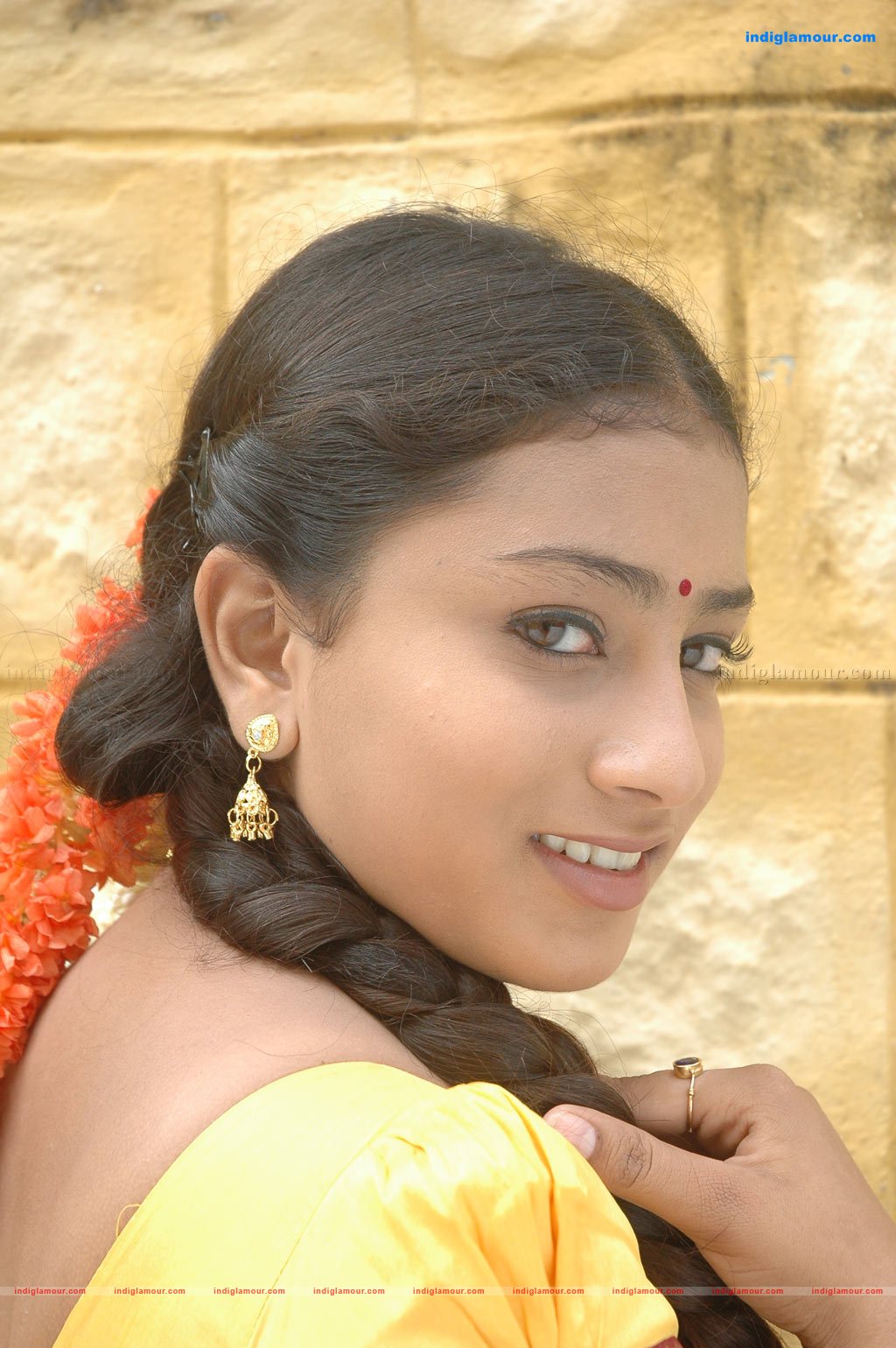 Arumbu Meesai Kurumbu Paarvai Movie hd photo