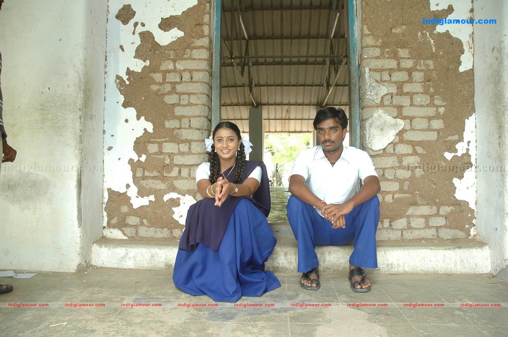 Arumbu Meesai Kurumbu Paarvai Movie hd photo