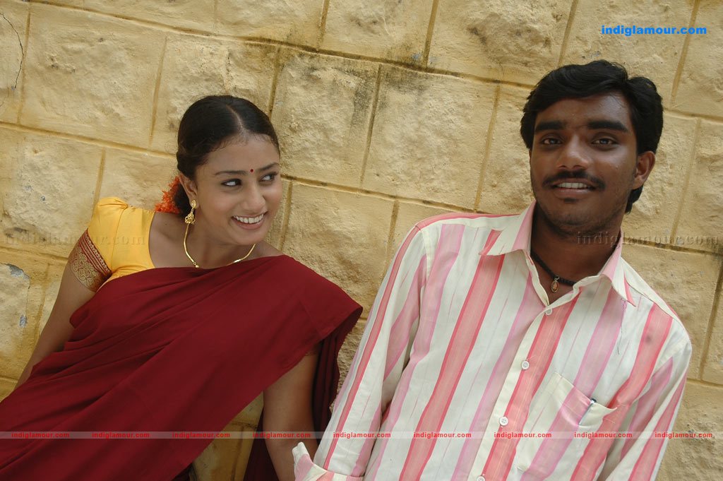 Arumbu Meesai Kurumbu Paarvai Movie hd photo