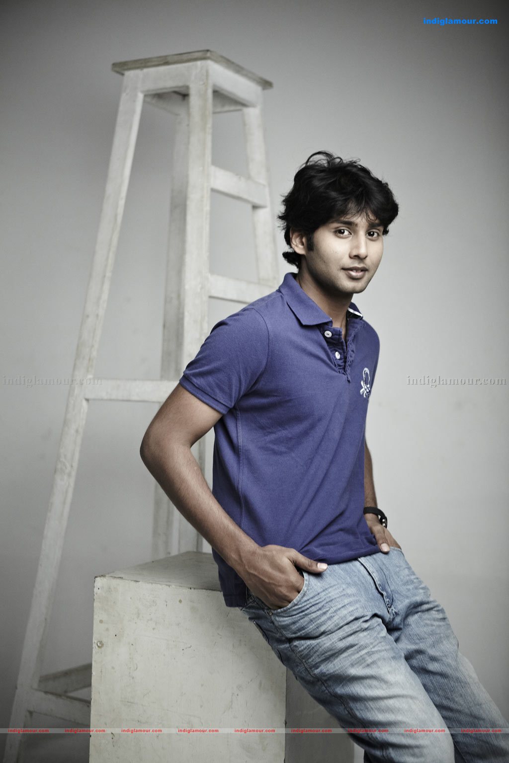 Ponmaalai Pozhudhu Movie hd photo