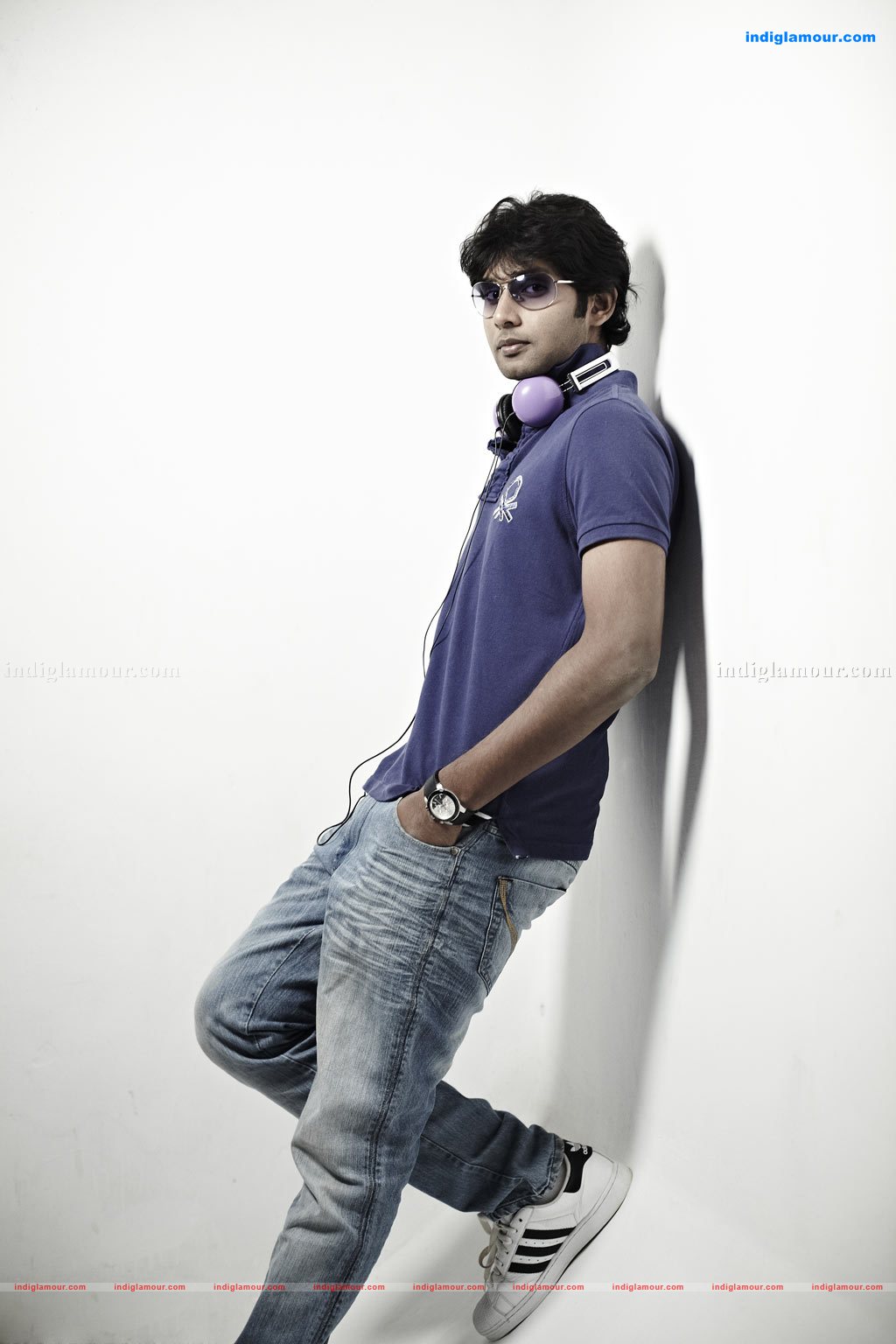 Ponmaalai Pozhudhu Movie hd photo