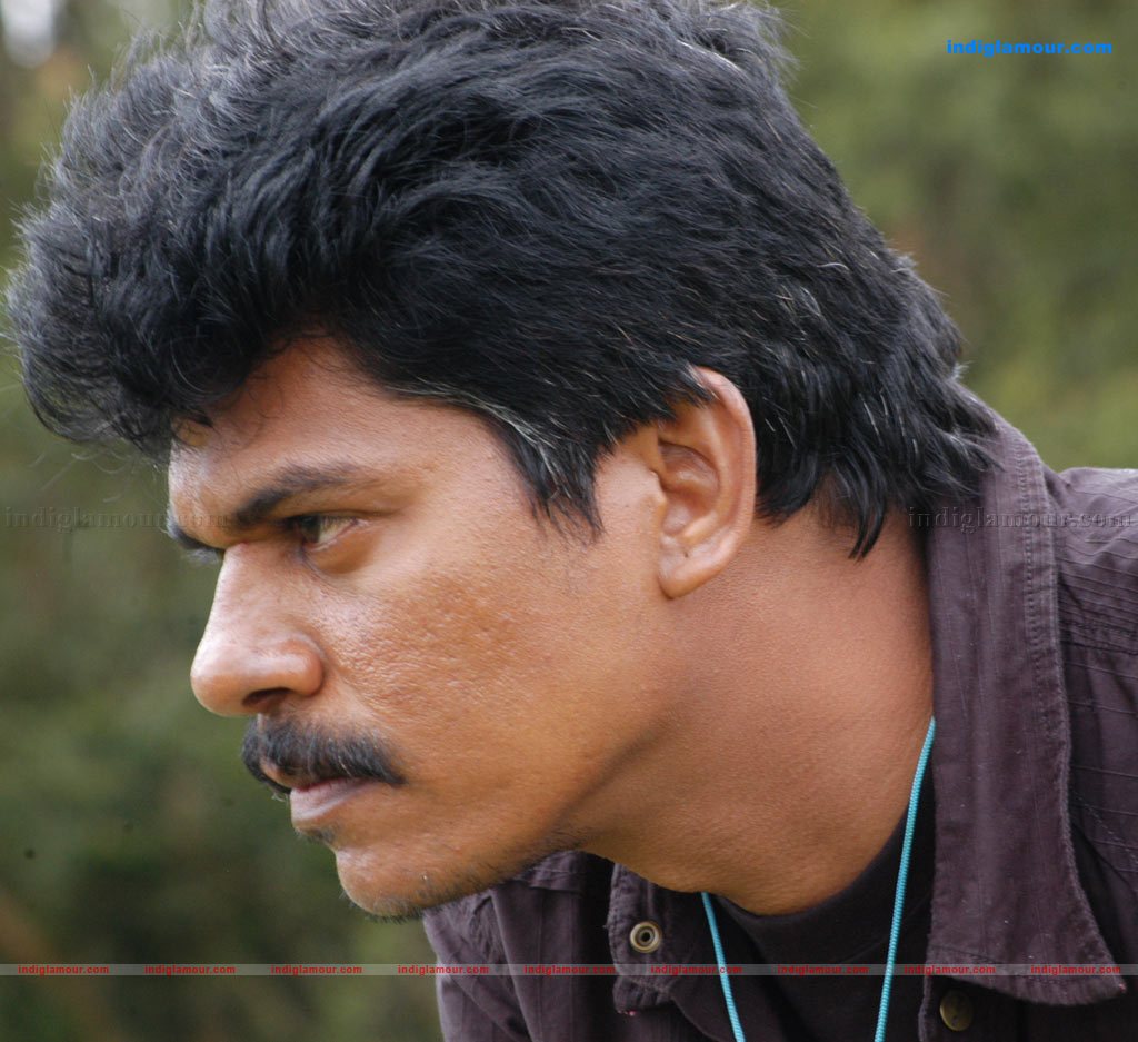 Ponmaalai Pozhudhu Movie hd photo