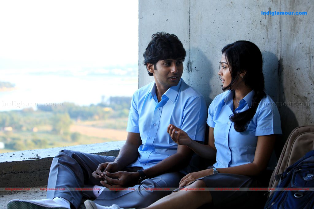Ponmaalai Pozhudhu Movie hd photo