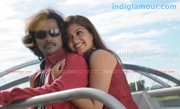 Uyarthiru 420 Movie hd photo
